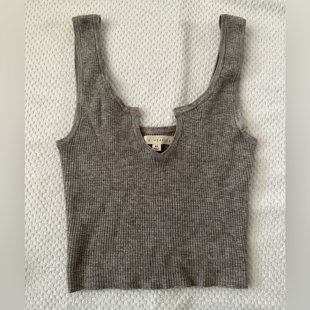 Juniors Grey V Neck Cropped Tank Top Size XS